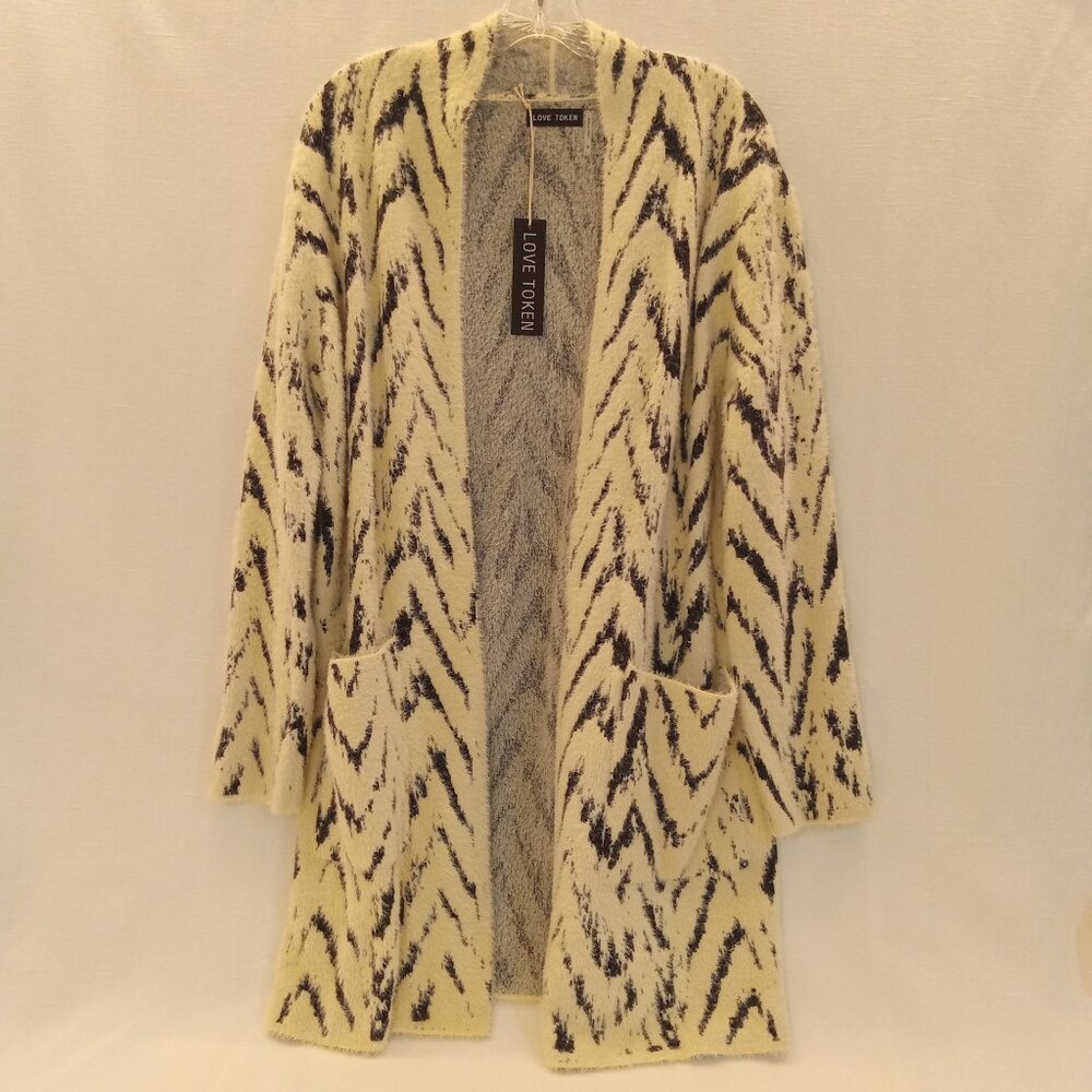Love Token Incredibly Soft Tulip Brushed Knit Cardigan Ivory and Black Small NWT